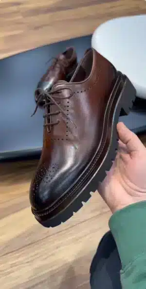 Chaussure marron
