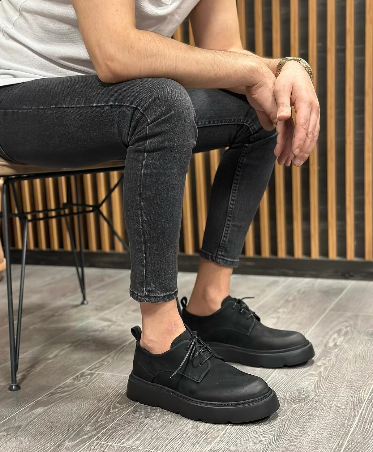Derby black (2)
